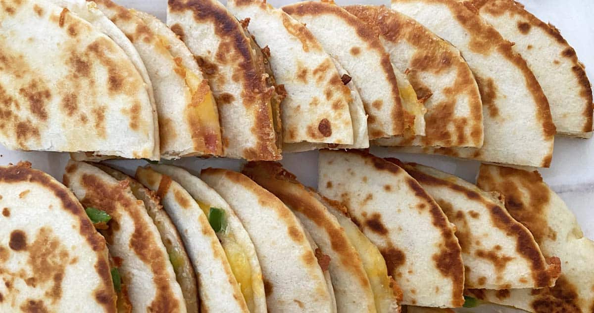 Mini Quesadillas with Bacon and Jalape&ntilde;os - BENSA Bacon Lovers Society